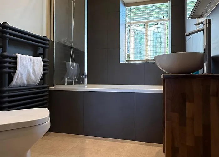 Lane End - Kirkby Lonsdale