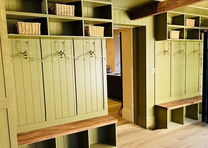 Lane End - Kirkby Lonsdale